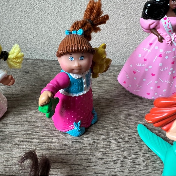 Vintage Collectible Toys Lot Barbie Cabbage Patch My Lil Pony Disney GUC - Picture 9 of 14